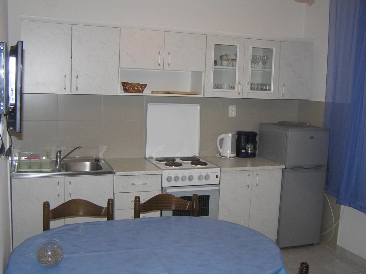 Apartments With A Parking Space Supetarska Draga - Donja, Rab - 15999 Екстериор снимка