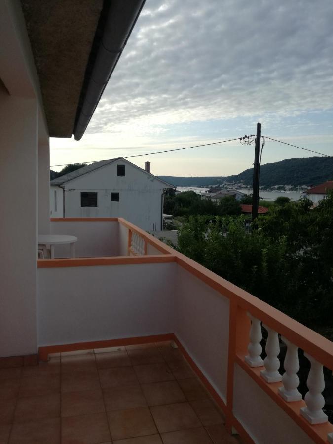 Apartments With A Parking Space Supetarska Draga - Donja, Rab - 15999 Екстериор снимка